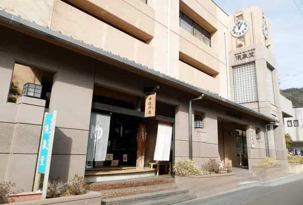 諏訪湖時の科学館儀象堂