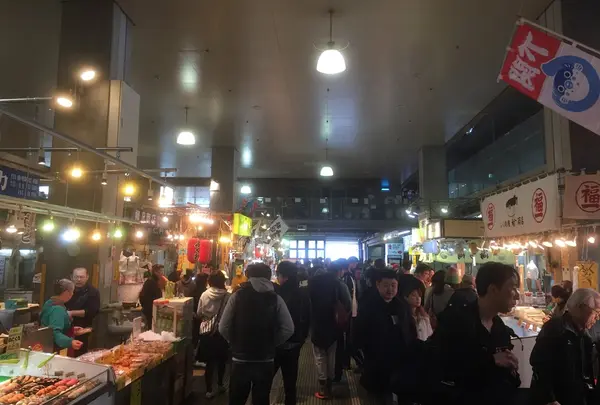 唐戸市場の様子２