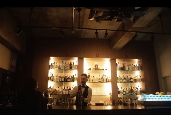 BAR SIX