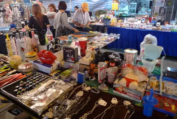 Temple Street 男人街