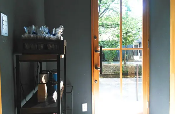 コーヒー豆やグッズも