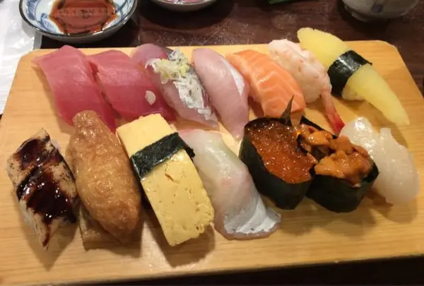 いなせ寿司本牧店