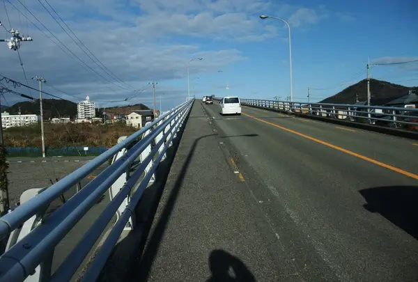 歩道があるのでレッツ・トライ！