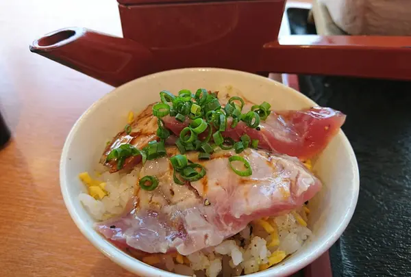 ご当地グルメも楽しめる♪