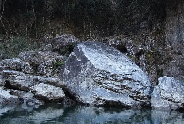 亀岩
