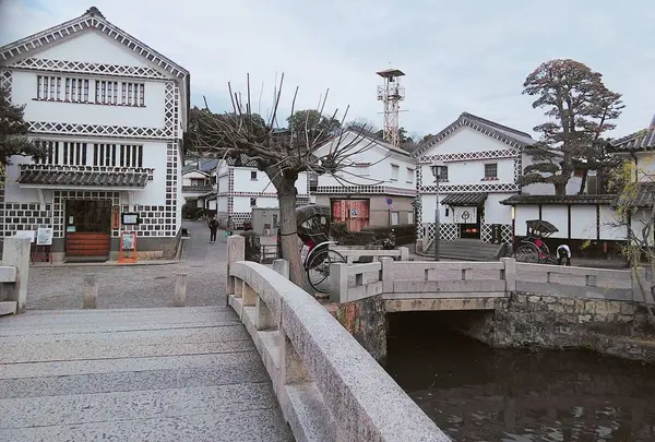 中橋