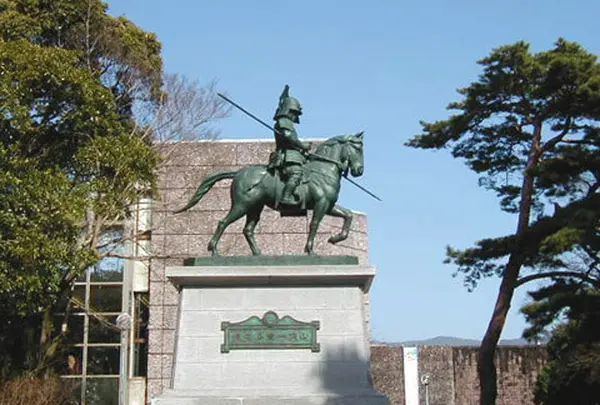 山内一豊像
