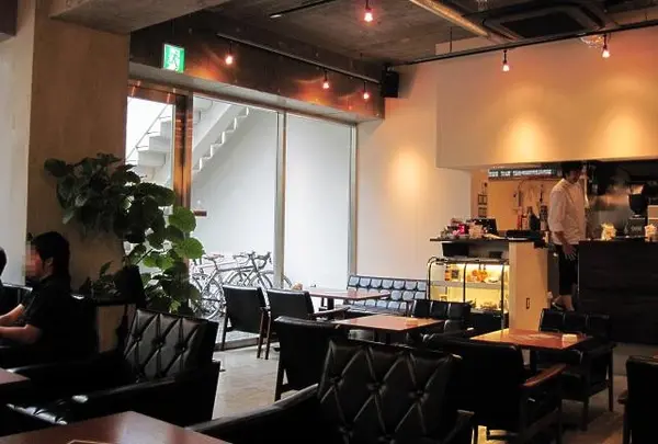 中目黒 ラウンジ