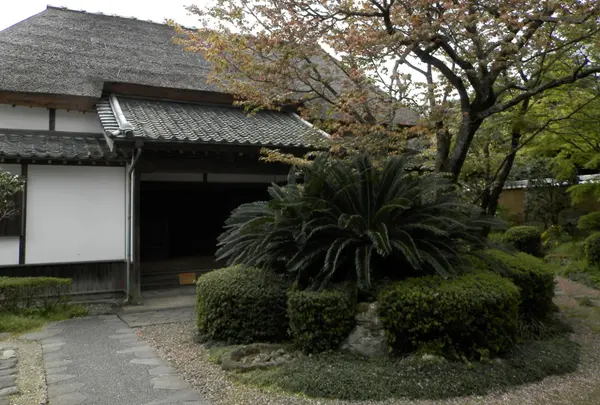 中根邸