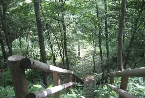 日本中央の碑