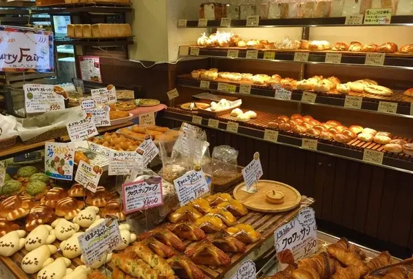 ブーランジェリーボヌール 栄通り店