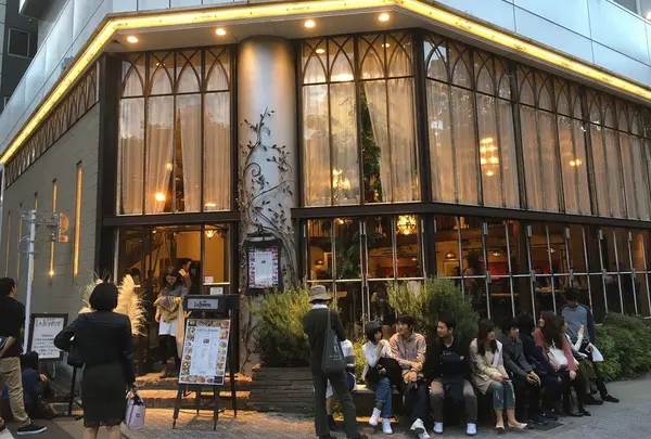 カフェ ラ・ボエム 新宿御苑