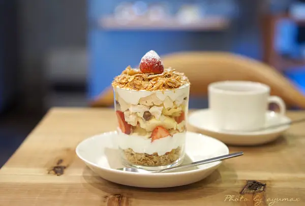 マノ カフェ ヨー （mano cafe yøre）