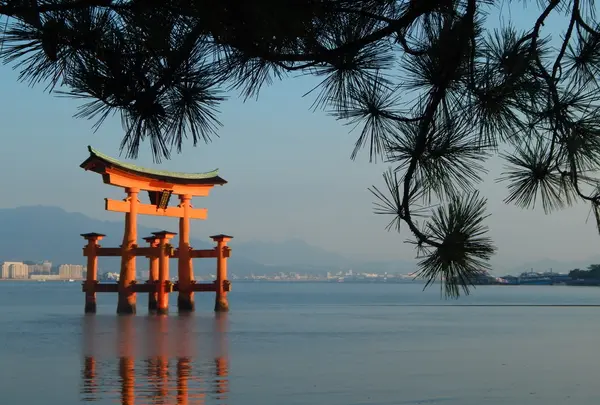 世界文化遺産～安芸の国一宮・「厳島神社」