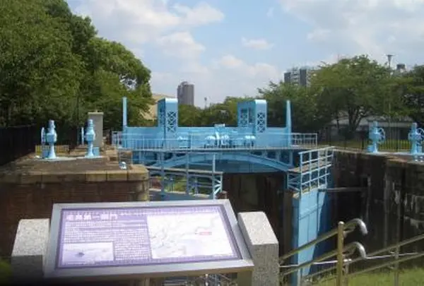 淀川大堰左岸