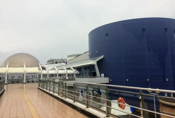 名古屋港水族館