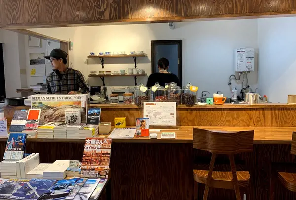 books&cafe ドレッドノート