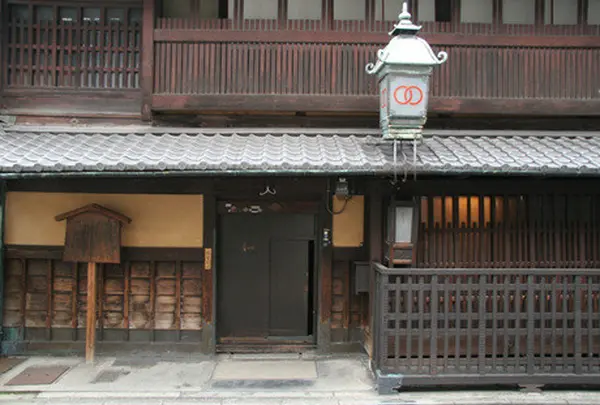 輪違屋