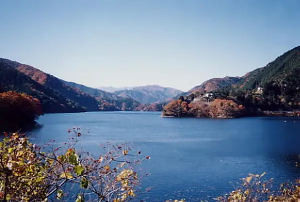 奥多摩湖