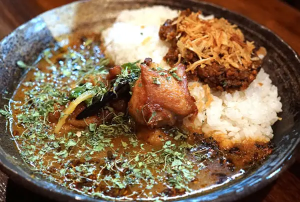 カレーノトリコ