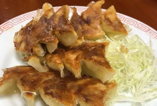 博多★餃子の店 旭軒 駅前本店 (あさひけん)