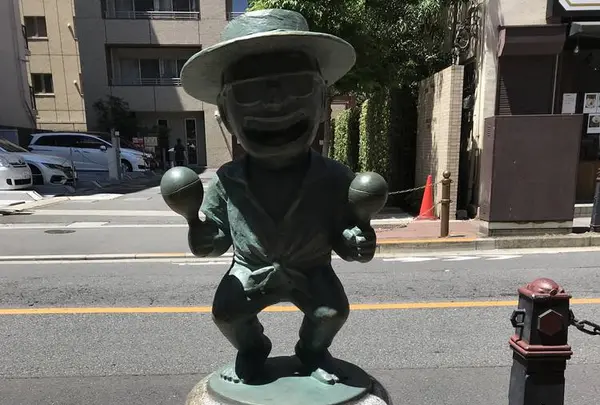 サンバ両さん像の写真・動画_image_696244