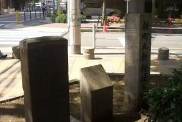 新町九軒桜堤の跡