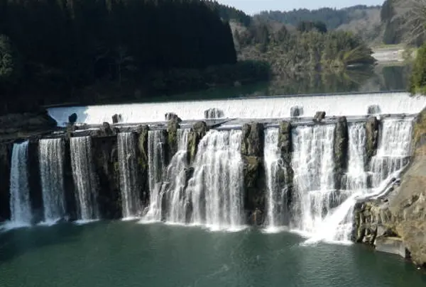 沈堕の滝 滝見台