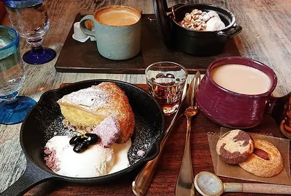 Cafe Platre カフェプラートル