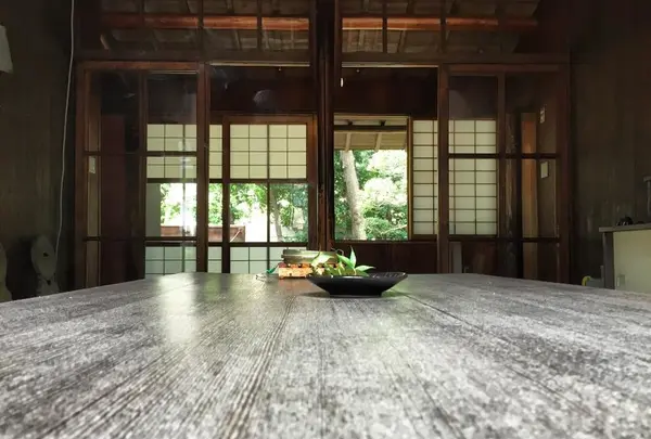 旧井上房一郎邸入口