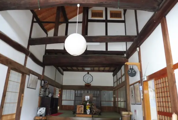 玄関も風格を感じます