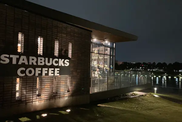 スターバックスコーヒー 富山環水公園店