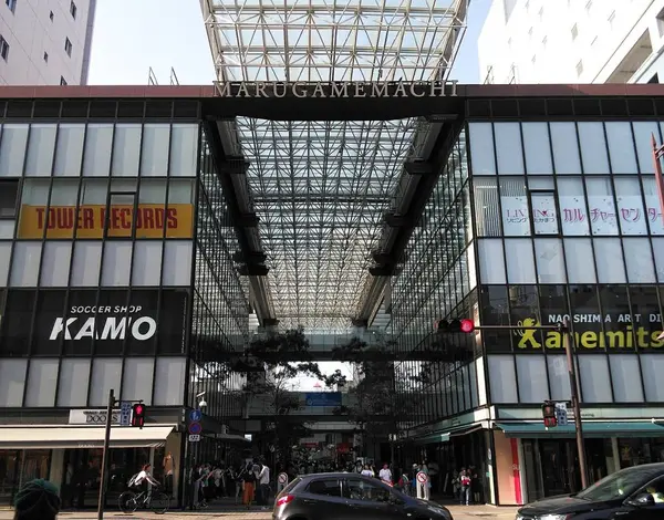 丸亀町商店街の入り口