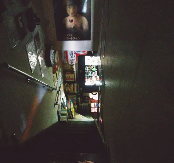 2階への階段もぬかりありません
