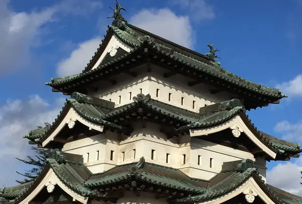 弘前城
