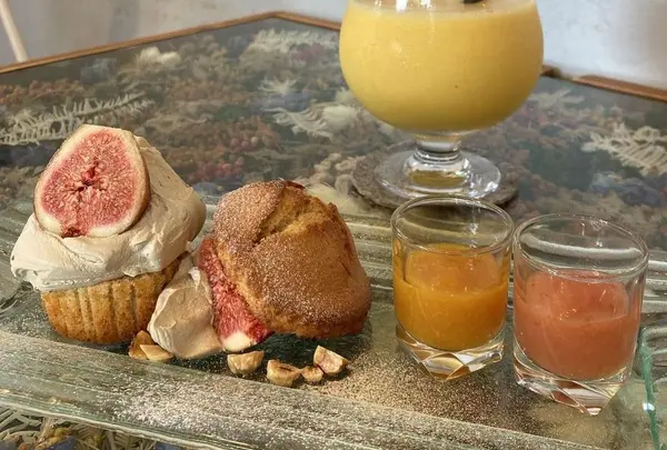 SHEBA CAFE (シバカフェ)  