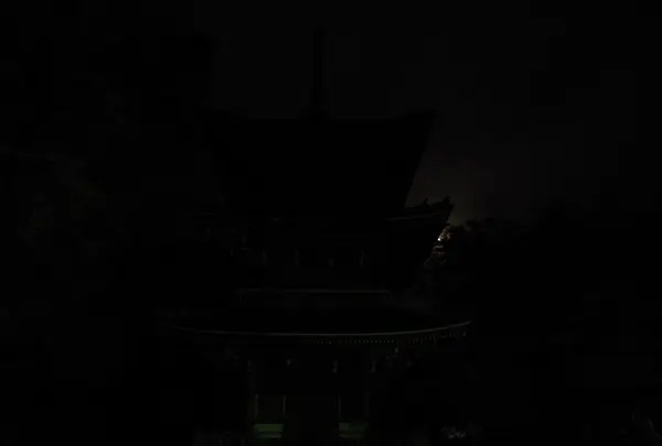三重塔