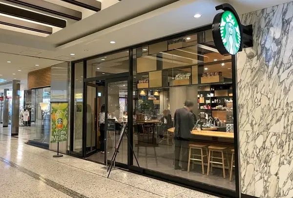 スターバックスコーヒー丸の内新東京ビル店の写真・動画_image_1355604