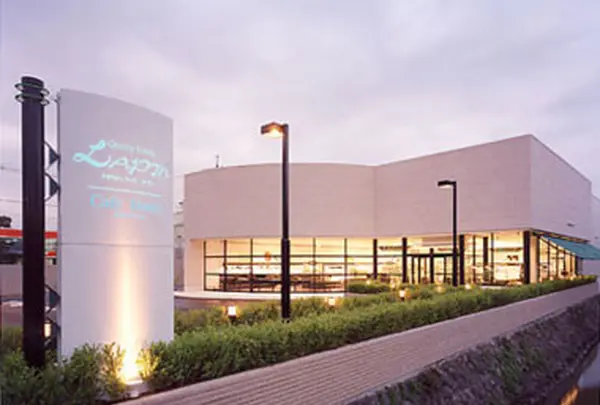 ラパン母衣町店