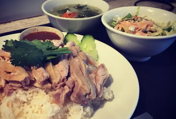 恵比寿 ガパオ食堂