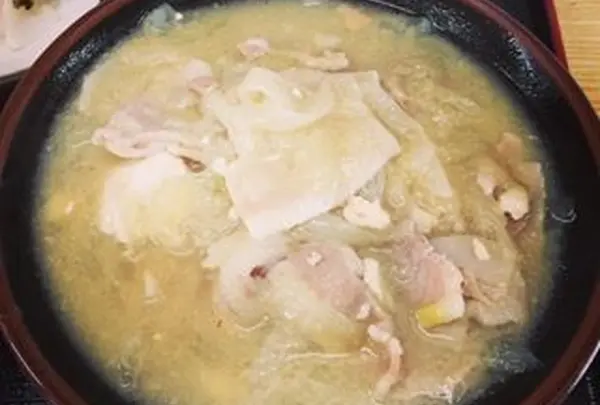 とん汁の店たちばな