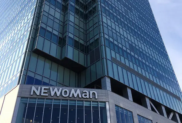 NEWoMan