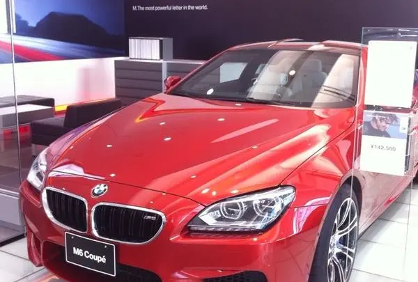 BMW 青山スクエア
