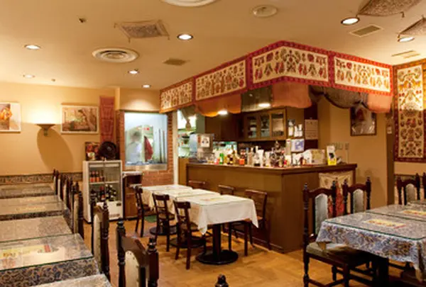 シュリアルナ 第4ビル店