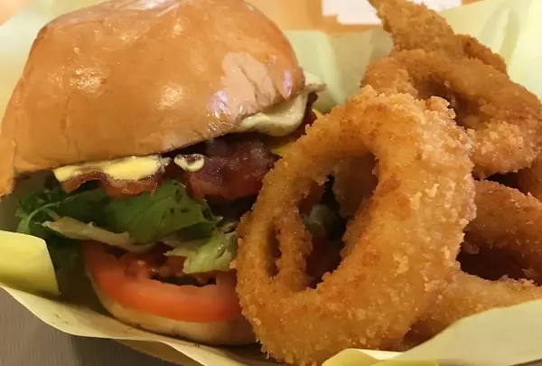 マハロハ バーガー