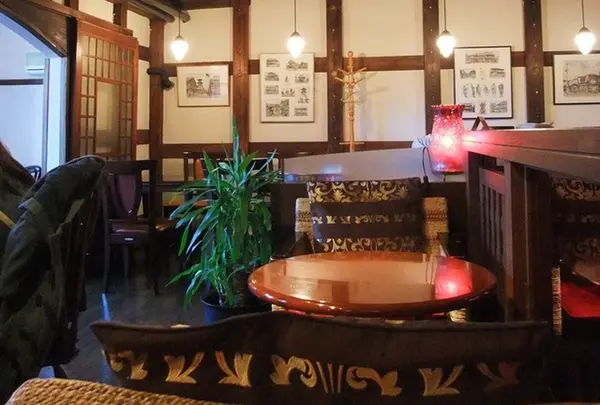 川越アートカフェ エレバート