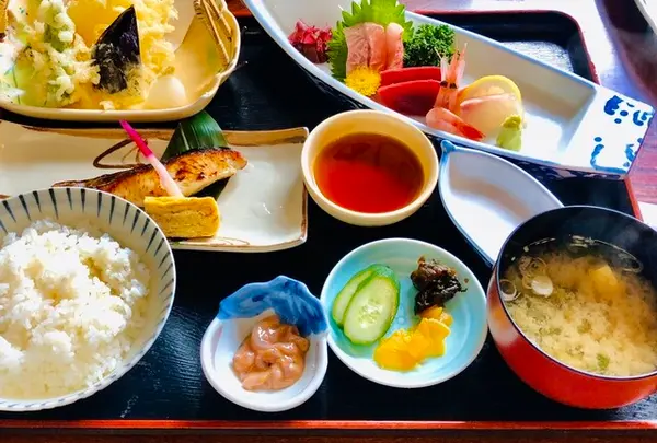 魚料理 常陸 （ひたち）