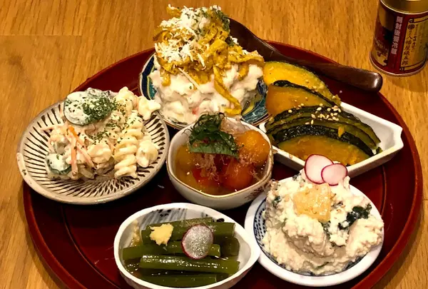 おばんざい6種盛り 1380円