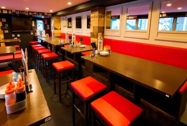 歓送迎会に◎な開放感ある店内