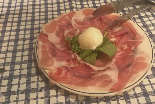 トラットリア メータ （Trattoria Meta）